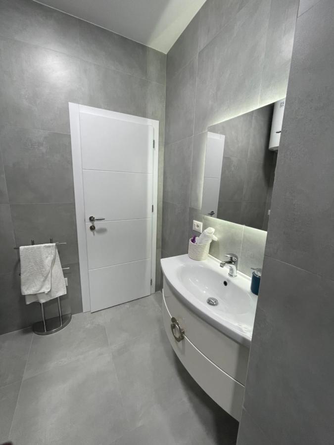 Lovely Apartment Tiranë Eksteriør bilde